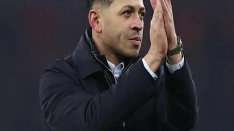 李添荣独得23分，王哲林19分11篮板，邹阳16分10板，上海队轻松击败福建队，连胜九场再创佳绩