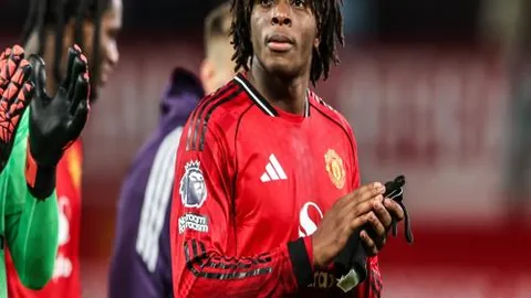 皇马名宿建议：大轮换应启用劳尔而非阿韦洛亚